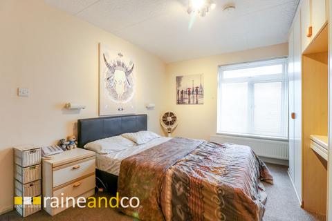 18 Badger Way, Hatfield, AL10 8RY