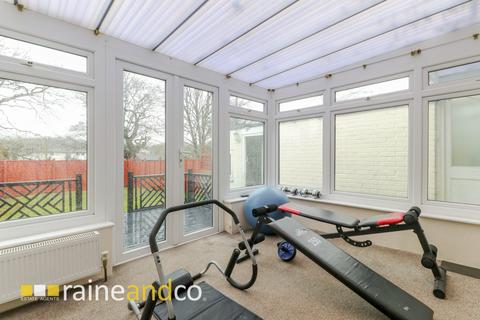 18 Badger Way, Hatfield, AL10 8RY