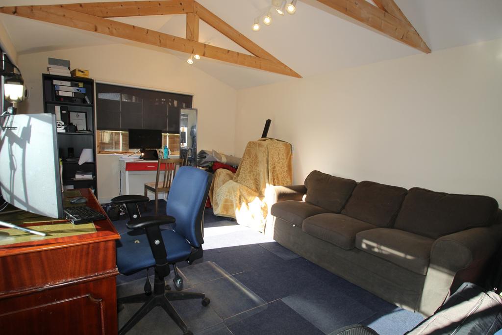 Photo 31