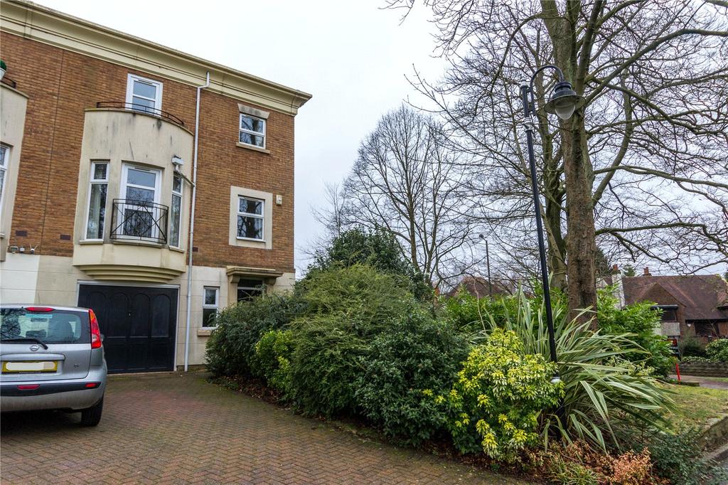 Boundary Drive, Moseley, Birmingham, B13 4 bed end of terrace house £