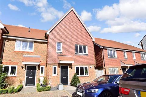 5 Bricklayer Lane, Faygate, Horsham, RH12 0AA