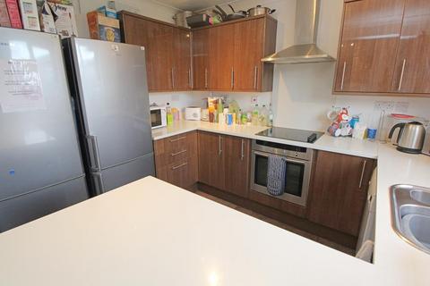 1 bedroom in a house share to rent, Cynthia Road, Poole