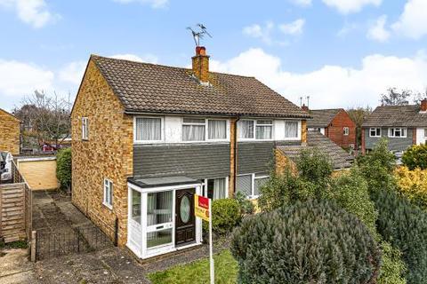 3 Duval Place, Bagshot, GU19 5LP