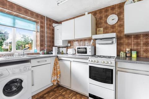 3 Duval Place, Bagshot, GU19 5LP