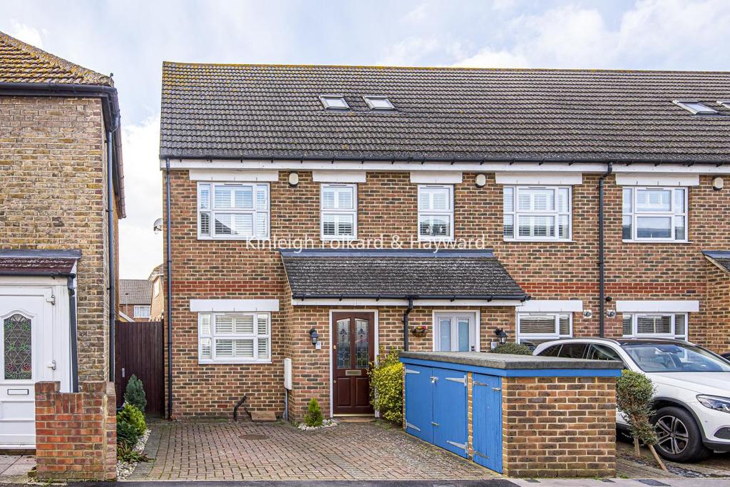 Kent Road, West Wickham 3 bed end of terrace house £535,000