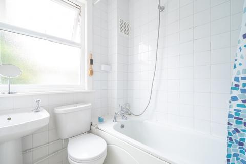 12a Bruce Road, Mitcham, CR4 2BG