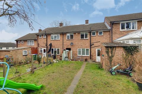 27 Gattons Way, Sidcup, DA14 5EW
