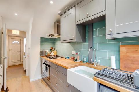 27 Gattons Way, Sidcup, DA14 5EW