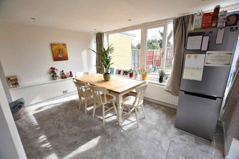 42 Hereford Road, Feltham, TW13 5BS