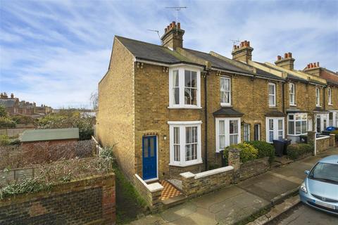 4 Beverley Road, Canterbury, CT2 7EN