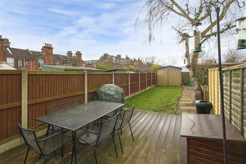 4 Beverley Road, Canterbury, CT2 7EN
