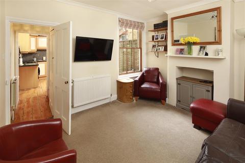 4 Beverley Road, Canterbury, CT2 7EN