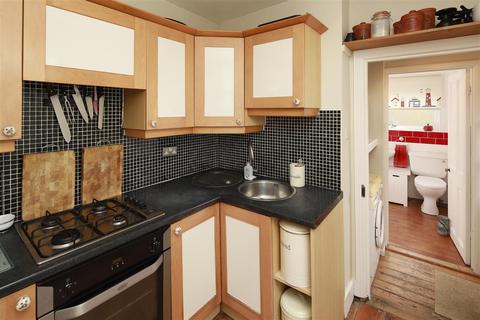 4 Beverley Road, Canterbury, CT2 7EN