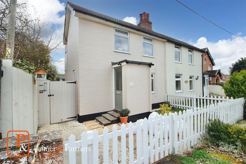 Whights Corner, Washbrook, Ipswich... 2 bed cottage £240,000