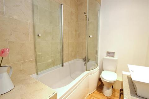 33 Durham Road, Darwen, BB3 1NN
