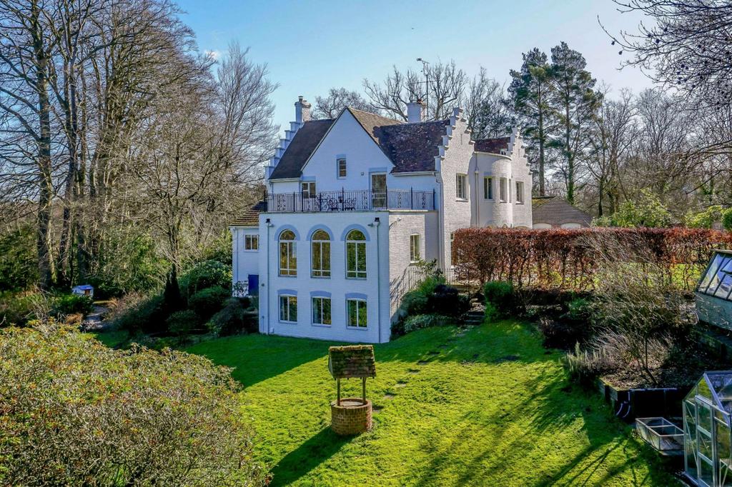 Locksley House