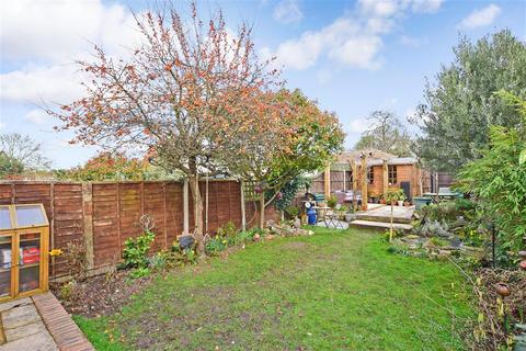 45 Central Avenue, Gravesend, DA12 5AN