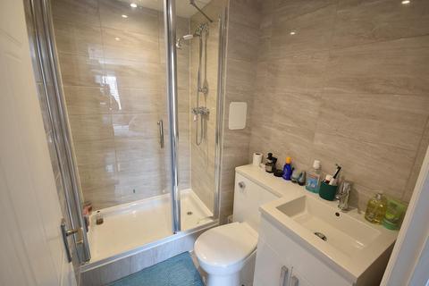 18 Ruskin, Caversham, Reading, RG4 6LE
