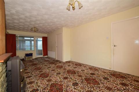 19 Imperial Drive, Gravesend, DA12 4LL