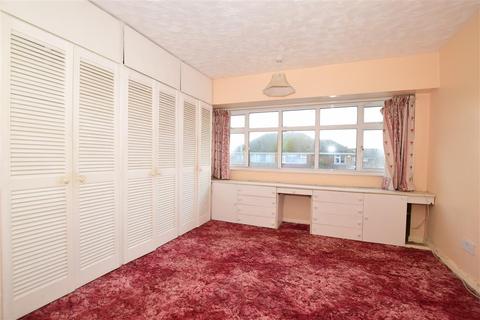 19 Imperial Drive, Gravesend, DA12 4LL