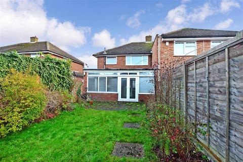 19 Imperial Drive, Gravesend, DA12 4LL