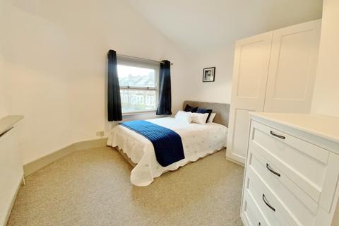 1 bedroom apartment to rent, Iffley Road, London W6