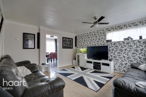 21 Calder, East Tilbury, Tilbury, RM18 8RU