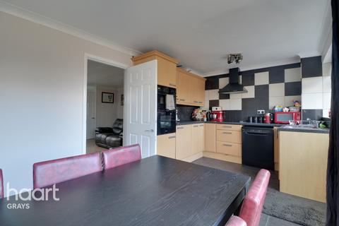 21 Calder, East Tilbury, Tilbury, RM18 8RU