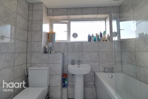 21 Calder, East Tilbury, Tilbury, RM18 8RU