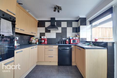 21 Calder, East Tilbury, Tilbury, RM18 8RU
