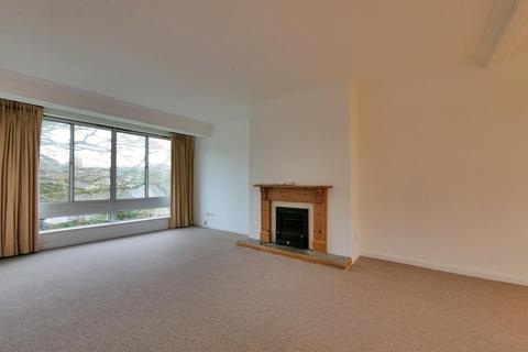 2 bedroom apartment to rent, Mullings Court, CIRENCESTER