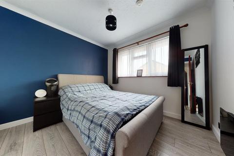 3 Kingsdown Close, Gravesend, DA12 2LU