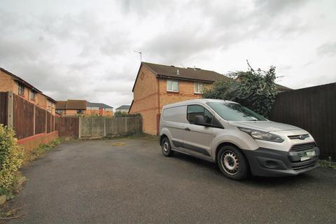 3 Kingsdown Close, Gravesend, DA12 2LU