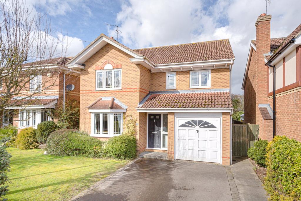Leigh Drive, Elsenham, Stortford, CM22 4 bed detached house