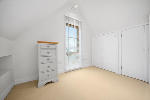 3 Jessop Place, London, W7 2QL