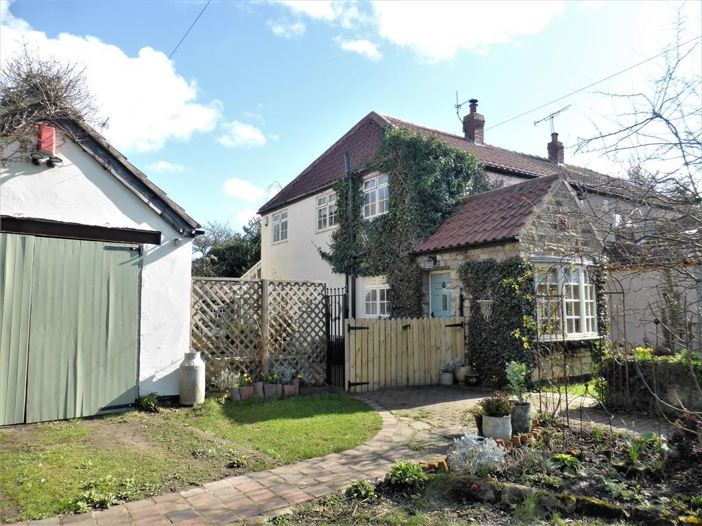 Barnsley Road, Marr, Doncaster, DN5 7AT 4 bed cottage £300,000
