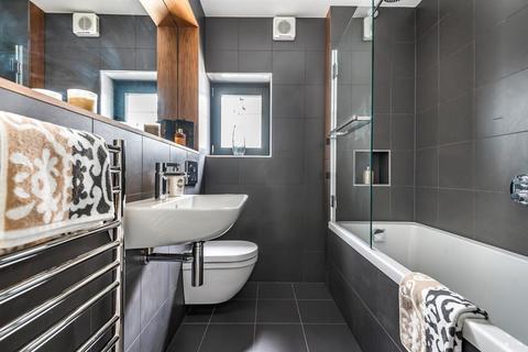 22 Mandrell Road, London, SW2 5DL