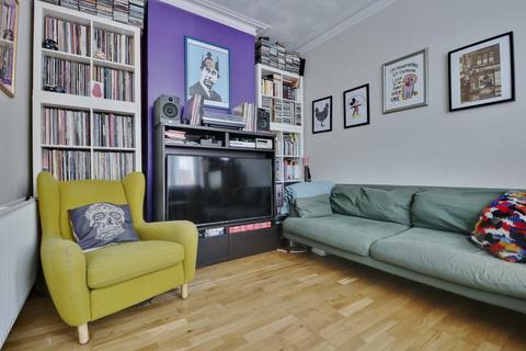 39 Devonshire Square, Southsea, PO4 0JJ