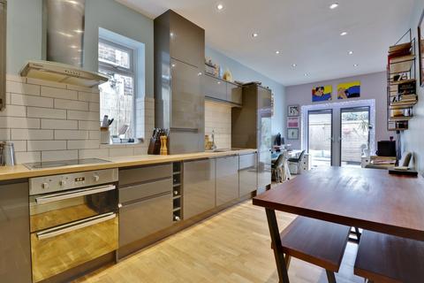 39 Devonshire Square, Southsea, PO4 0JJ