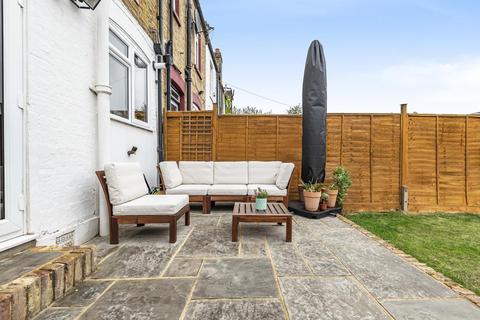 44 Ashvale Road, London, SW17 8PW