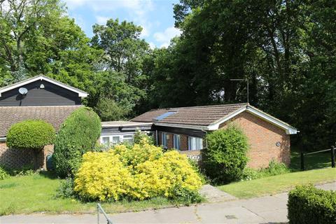 18 Edgeborough Way, Bromley, BR1 2UA