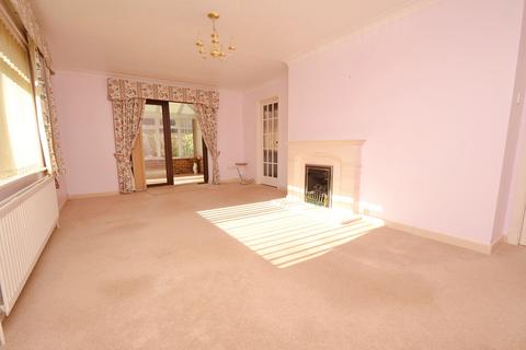 19 Ashdown Walk, New Milton, BH25 6TX