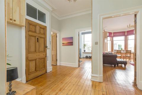 19/1 Cargil Terrace, Edinburgh, EH5 3ND
