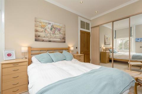 19/1 Cargil Terrace, Edinburgh, EH5 3ND