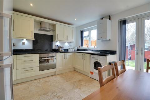 16 Appletree Way, Owlsmoor, Sandhurst, GU47 0UD