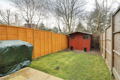 16 Appletree Way, Owlsmoor, Sandhurst, GU47 0UD