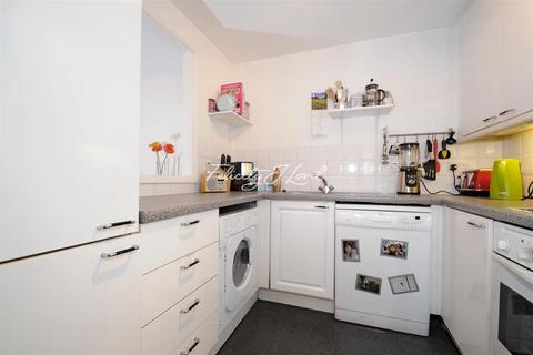 2 bedroom flat to rent - Atlantic Wharf, E1W