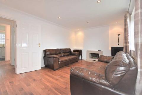 2 bedroom flat to rent, Sutton Court Road, London
