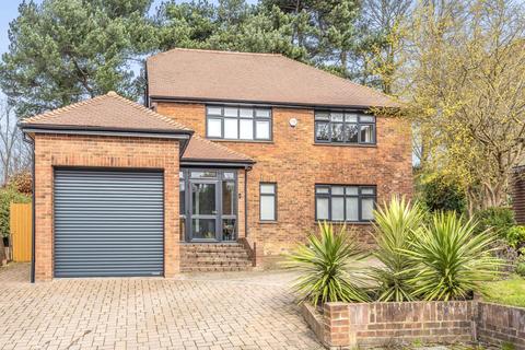 2 Westmoat Close, Beckenham, BR3 5BX