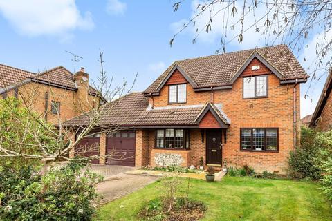 20 Winterbourne, Horsham, RH12 5JW